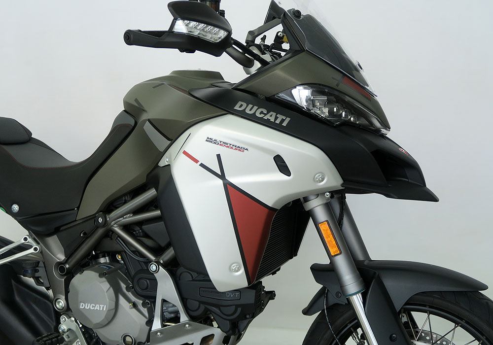 sticker vector glossy Star Red Ducati Multistrada Vector Enduro White 1200