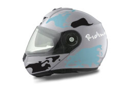 HEL 2105 Schuberth C3 Pro Silver The World Black Light Blue 01