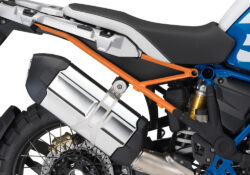 BFS 3118 BMW R1200GS LC Adventure 2018 Alpine White Rallye Subframe Wrap Orange 02