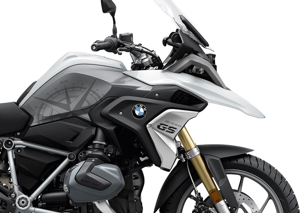 SIG 1048 02 BMW R1250GS Compass Light White 02