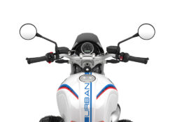 SIG 1053 01 MW RnineT Urban GS Cobalt Blue Lines light white