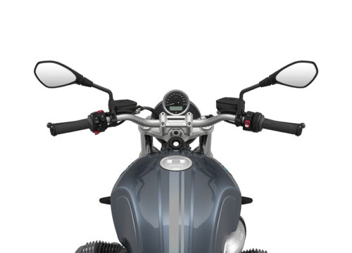 SIG 1067 02 BMW RnineT Pure Dark Silver Double Lines Mineral 1