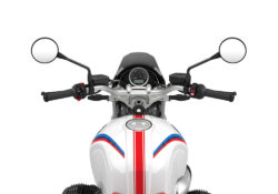 SIG 1081 01 BMW RnineT Urban GS Red Full Lines Light White Top