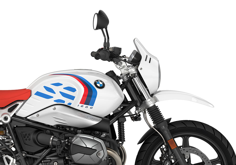 SIG 1086 01 BMW RnineT Urban GS Cobalt Blue GS Line Light White 02