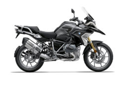 SIG 1115 02 BMW R1250GS R Line Grey Variations Black Storm