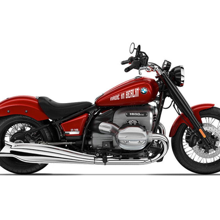 BMW R18 Mars Red Metallic MADE IN BERLIN White Stickers