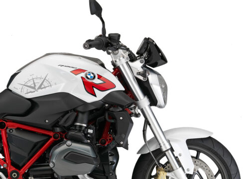 SIG 1248 01 BMW R1200R Compass Silver Gloss Stickers Light White Right 02