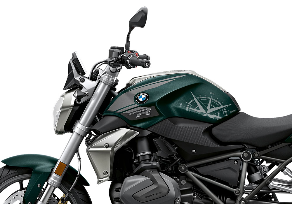 SIG 1248 02 BMW R1250R Compass Silver Gloss Stickers Style Exclusive left 02