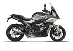 SIG 1436 BMW S1000XR Ice Grey Legend Red Black 01